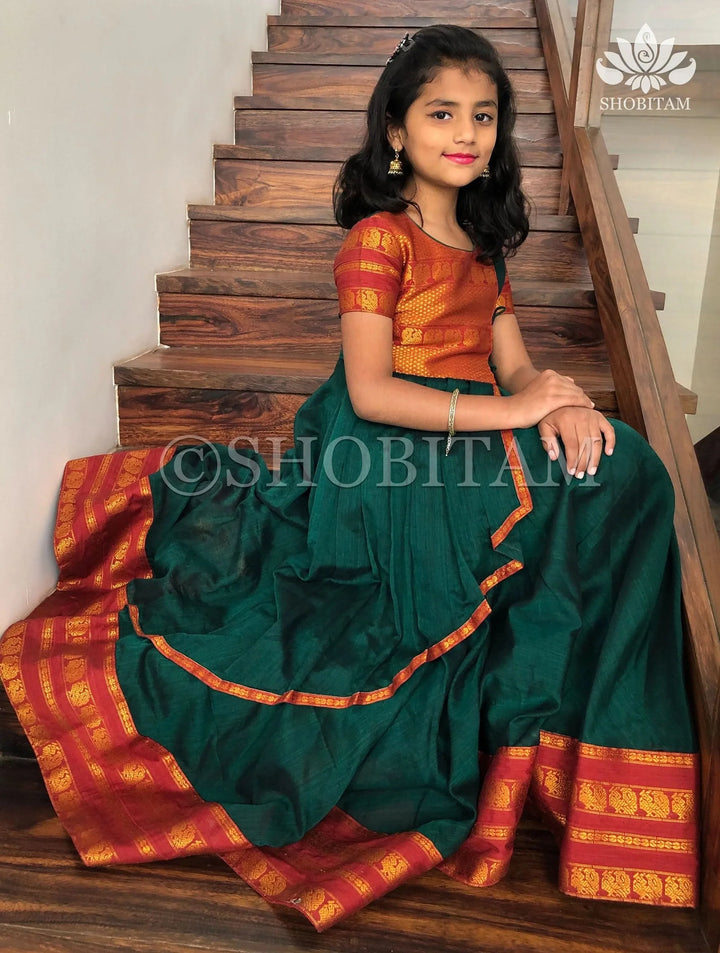 Made to Measure: Mother Daughter Gowns in Custom patterns and colors | SHOBITAM