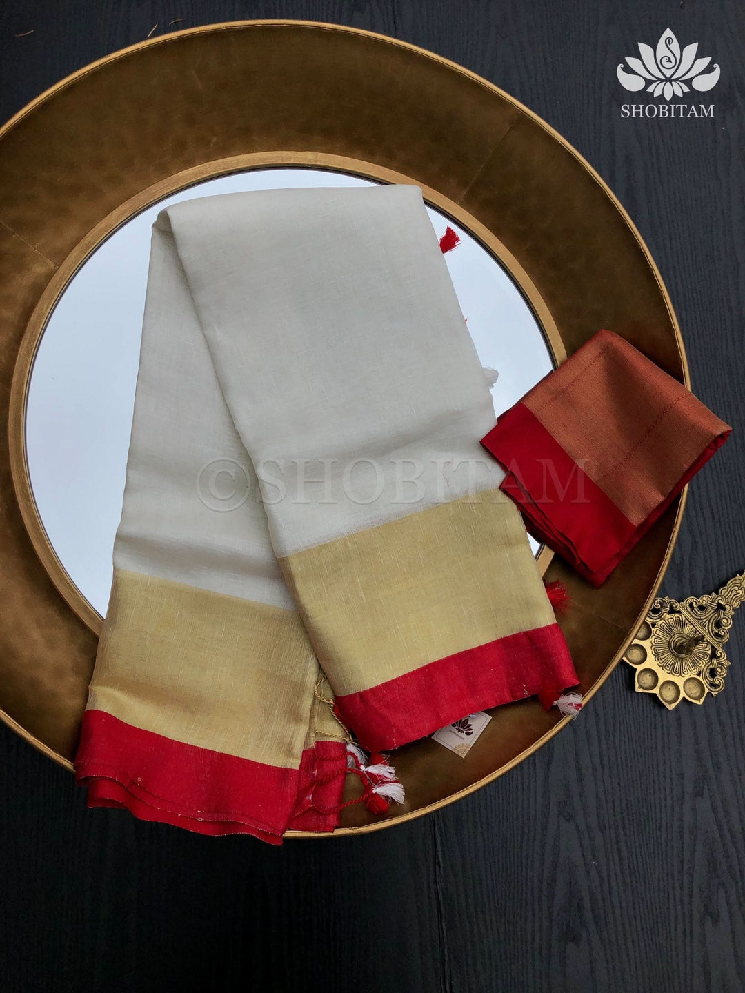 Lovely Wide Border Linen Saree in Ivory and Red with Gold Zari | Lal Paar Saree I White and Red Saree