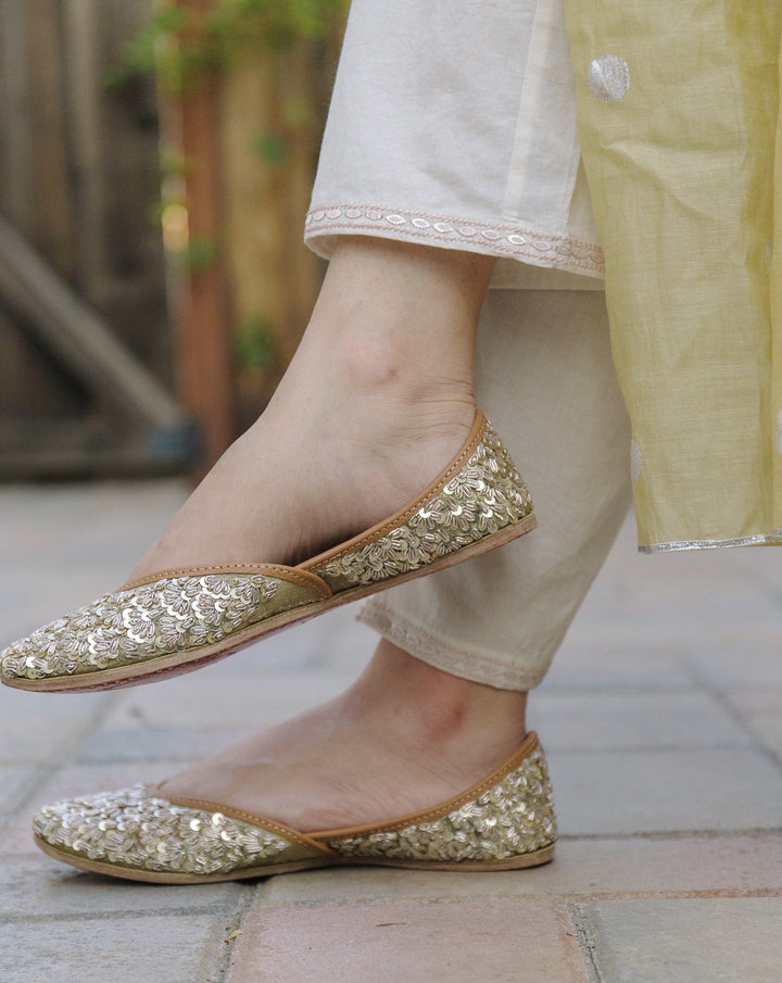 CELEBRATION : Pastels and Pop X Anushree Reddy Metallic Silver Sequin Punjabi Juttis