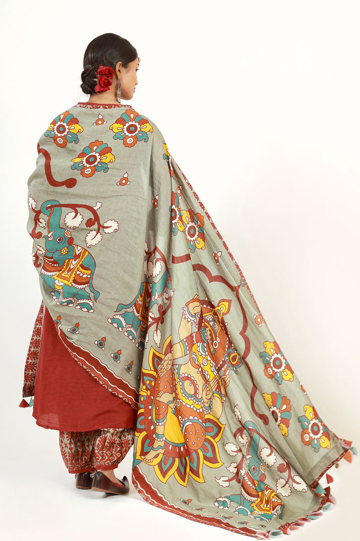 MAROON LAKSHMI SET + ISHWARI DUPATTA (set of 3 ) | SHOBITAM
