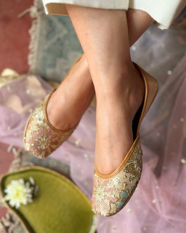 BLOOM FOR ME Multicolor Jutti with Zari Embroidery