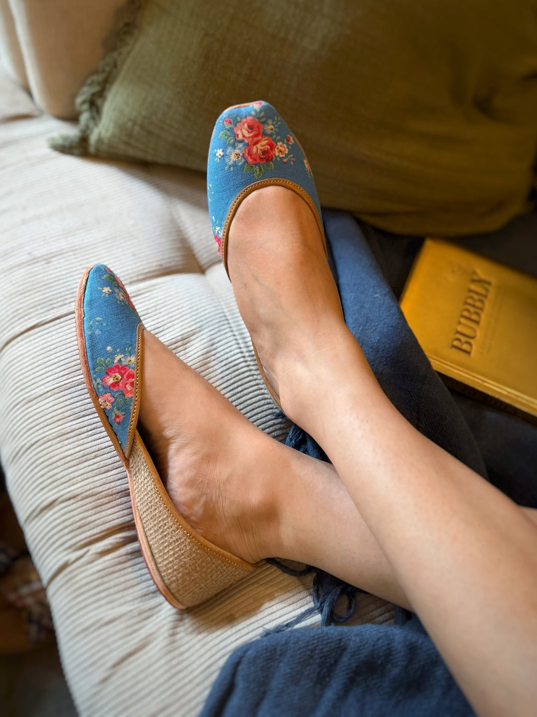 WILDFLOWER BLUES Floral Printed handpainted Jutiies