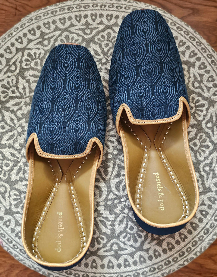 Shahid Blue Embroidery Jutti