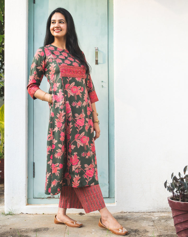 KAMAL Green Viscose Kurta Pant Set Of 2