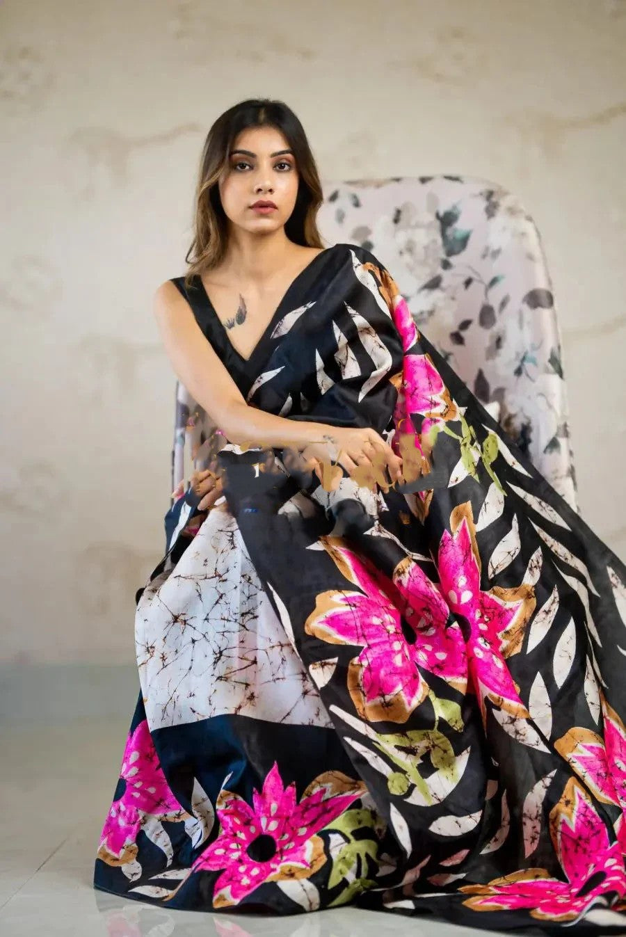 Pushpak Batik Saree | SILK MARK CERTIFIED | SHOBITAM