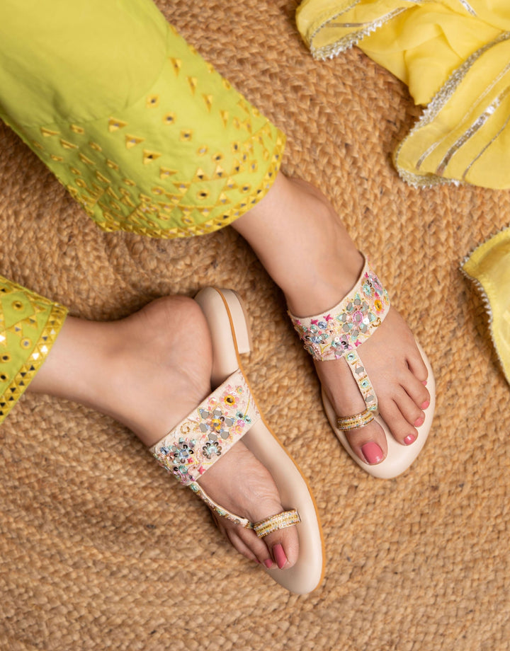 AAINA Festive Mirror & Sequin Work Toe-Ring Sandals