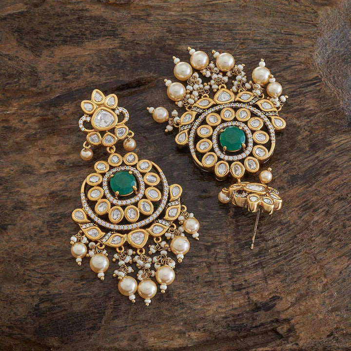 7 cm Flower Design Bridal Kundan Earrings With Dangling Pearls