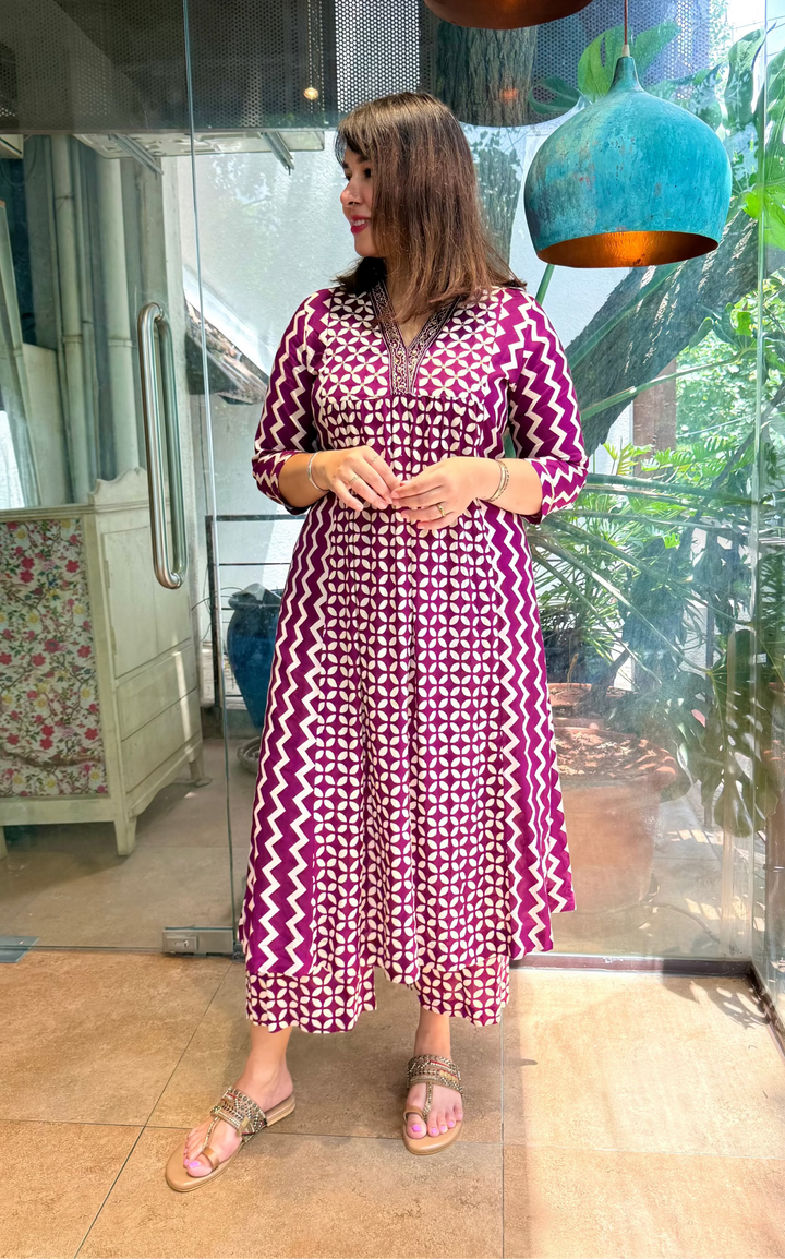 MAGNOLIA WINE Purple Embroidered Viscose Kurta Set Of 2