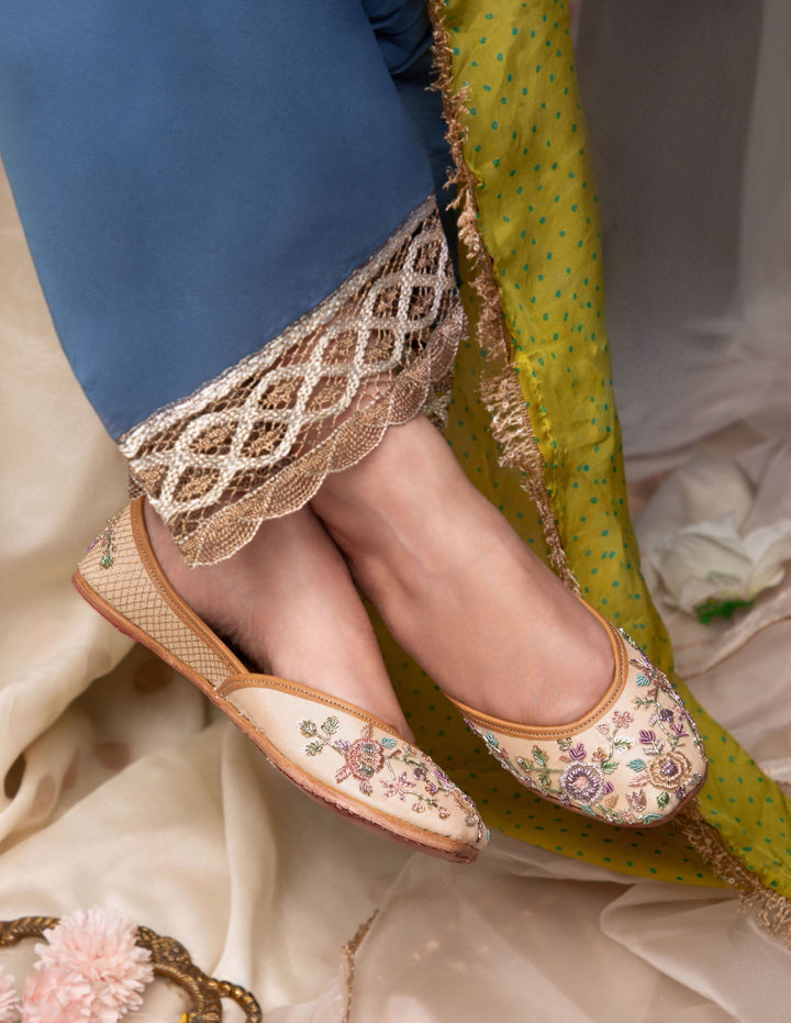 RANGREZ Multicolor Zardosi Jutties