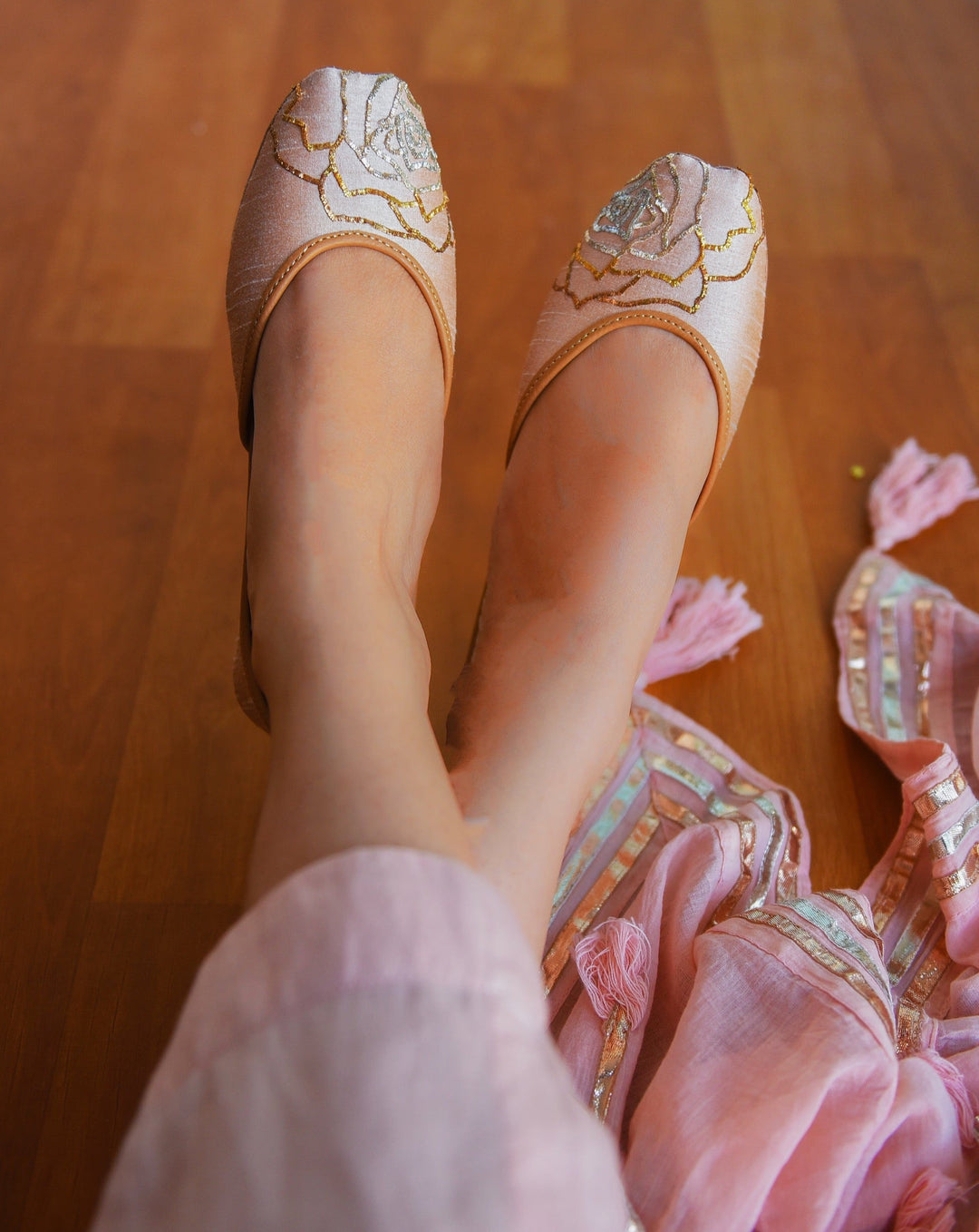 Rose Champagne Gold Rose Embroidered Punjabi Juttis