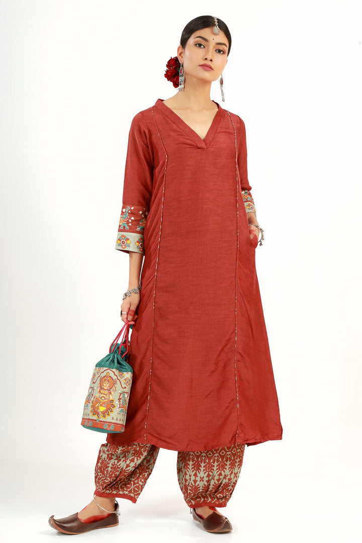 Maroon Lakshmi set (set of 2 ) | SHOBITAM