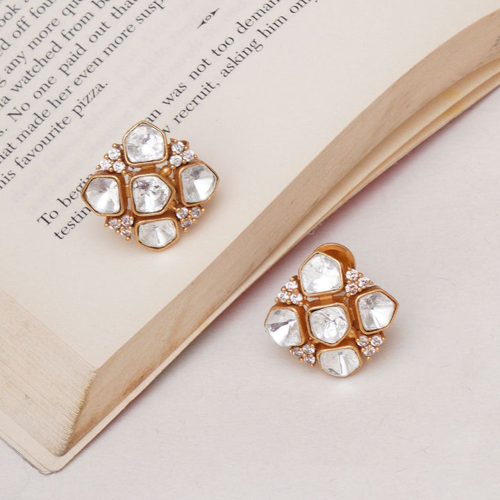 Kundan Studs | SHOBITAM