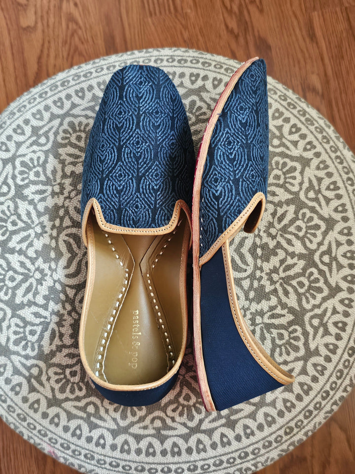 Shahid Blue Embroidery Jutti
