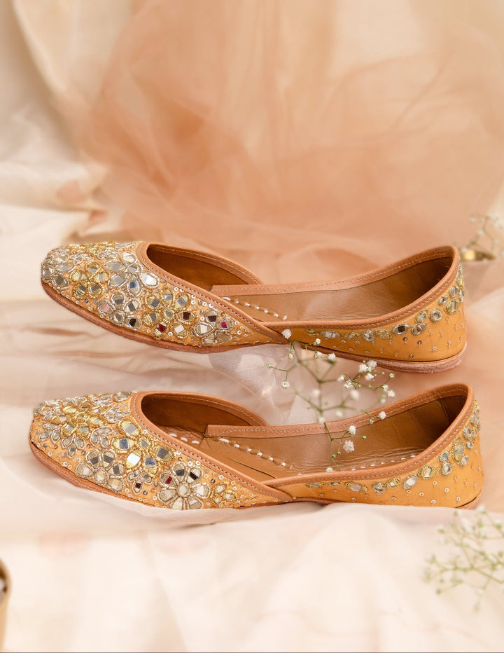 SONA Hand Embroidery Mirror Work Golden Juttis
