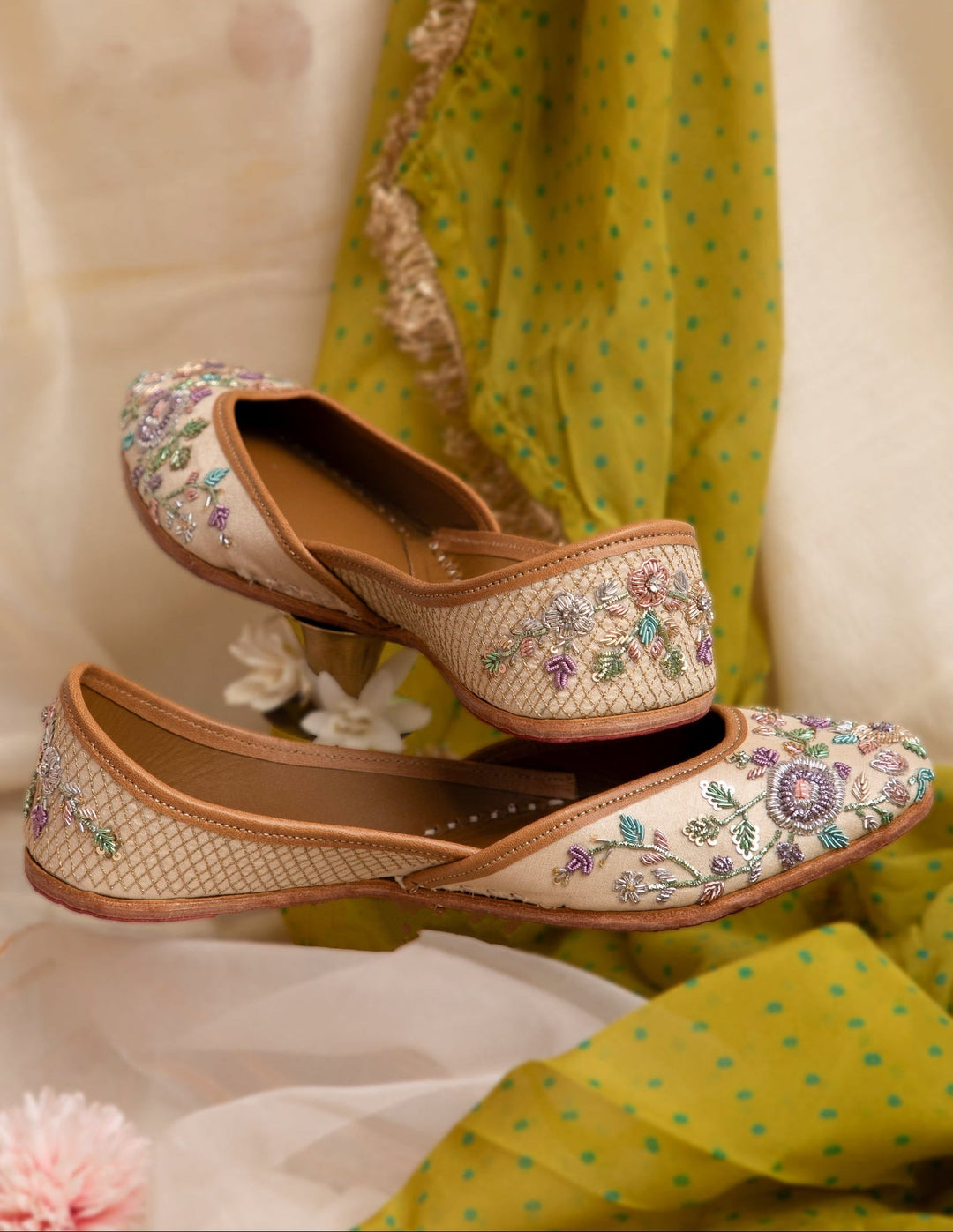 RANGREZ Multicolor Zardosi Jutties
