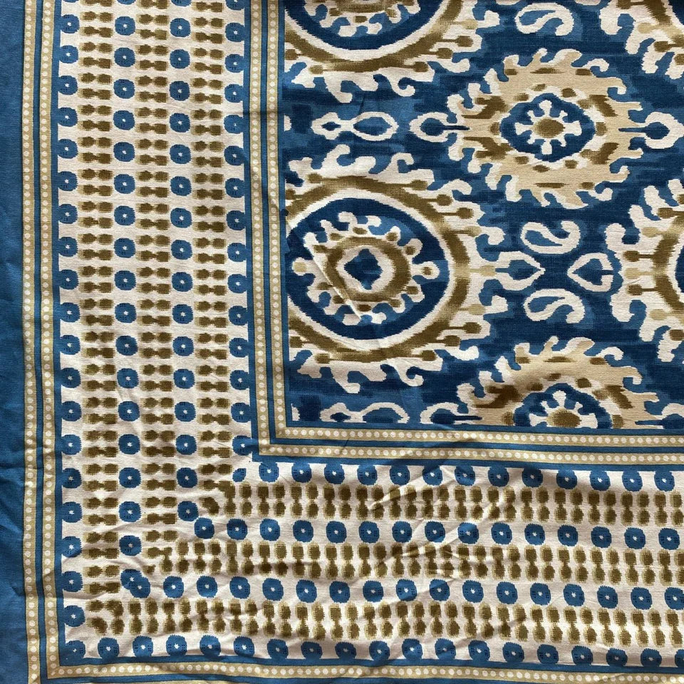 Neel Chakra Ikat Print Bedsheet Set