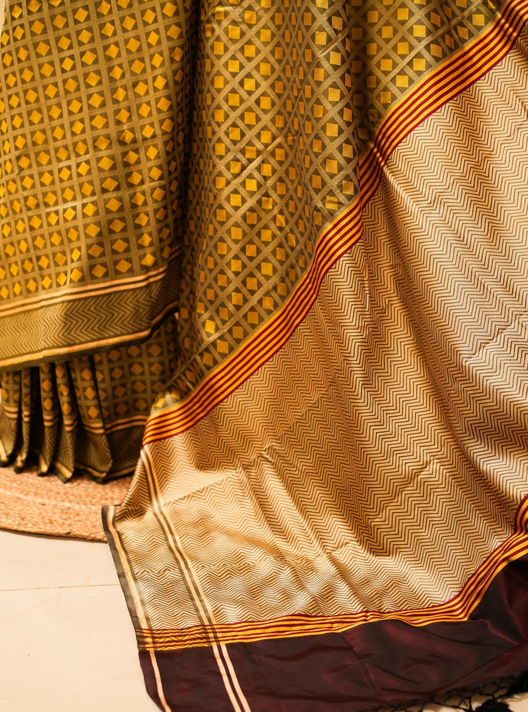 Olive Green Banarasi Tanchoi Silk Saree| SILK MARK CERTIFIED