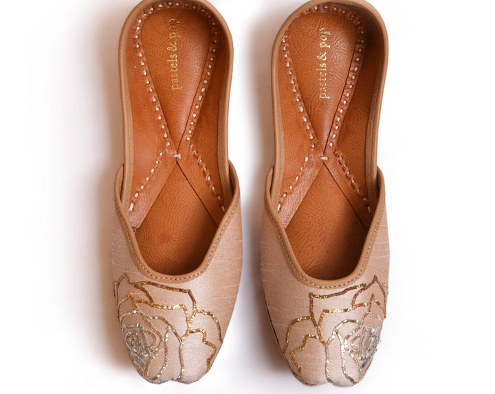 Rose Champagne Gold Rose Embroidered Punjabi Juttis