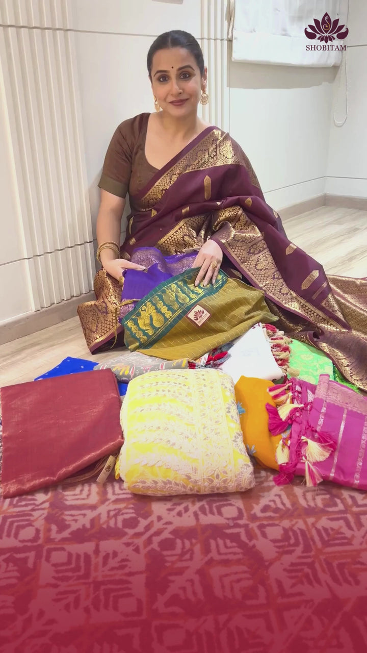 Stunning Maroon Vidya Balan Pure handwoven Gadwal Silk Saree with Grand Pallu and Ornate Arches Zari Border | SILK MARK CERTIFIED