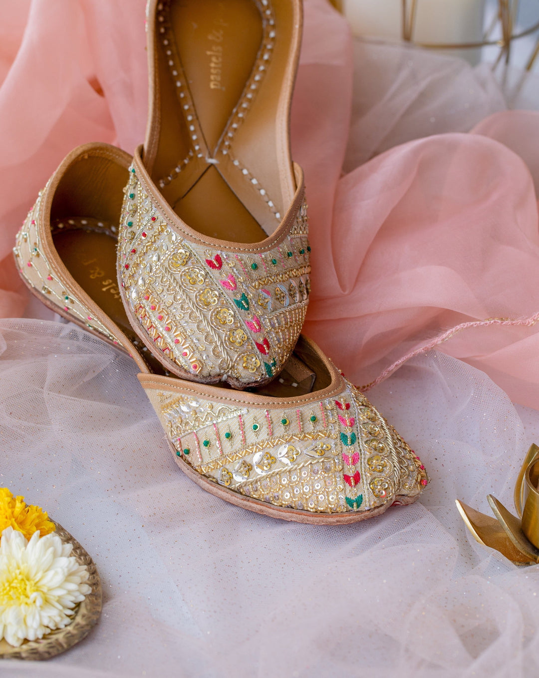 Zareen Zareen Hand-Embroidered Gold and Silver Jutti | SHOBITAM