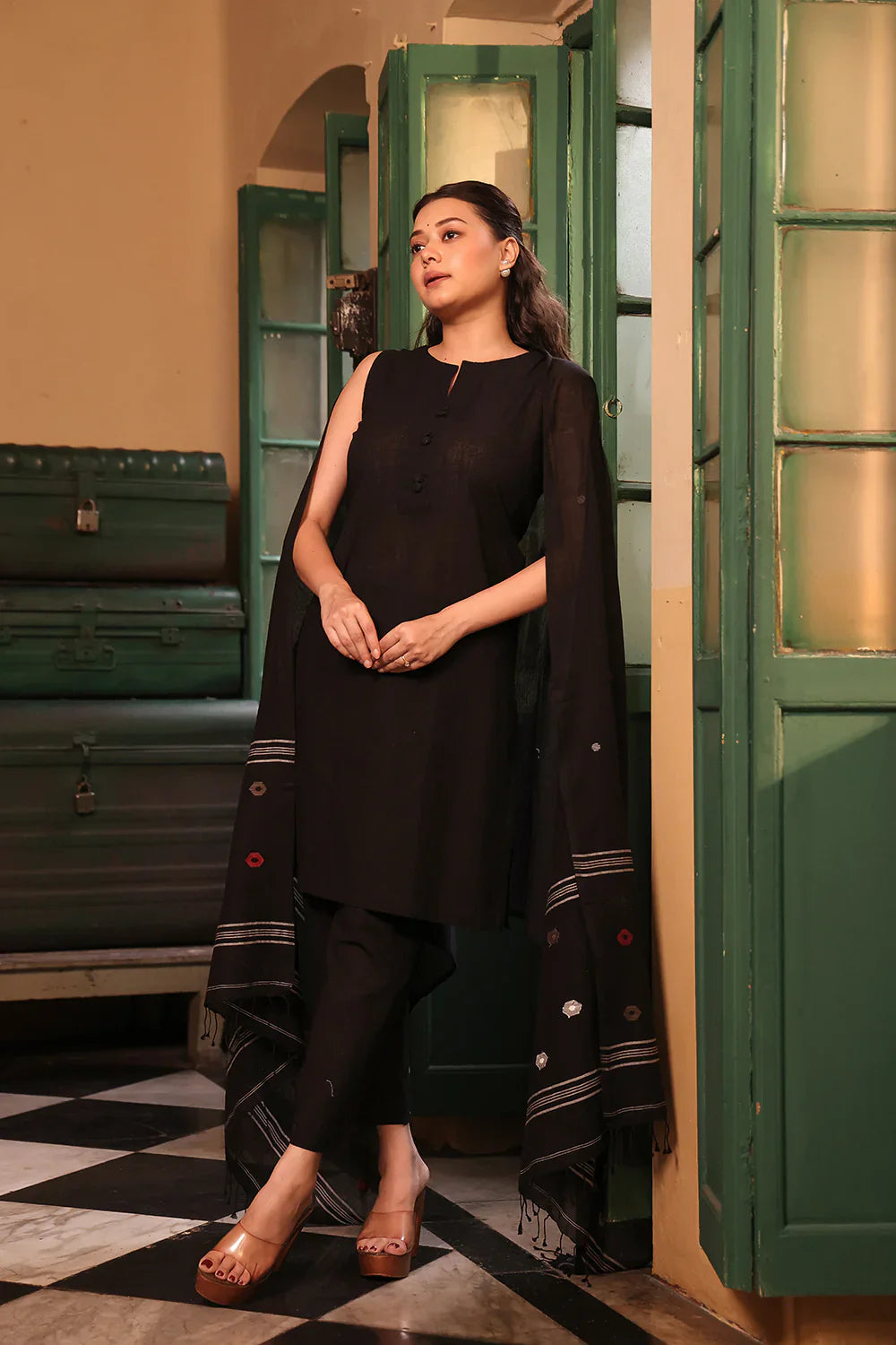 Black Pure Cotton Kurta Set With Jamdani Dupatta | SHOBITAM