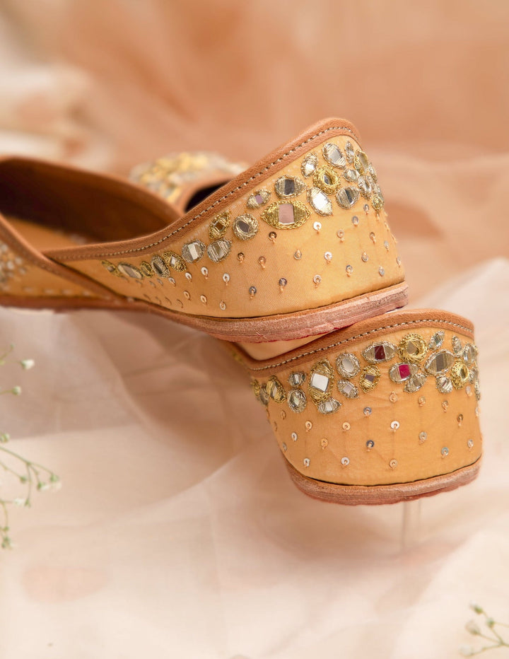 SONA Hand Embroidery Mirror Work Golden Juttis