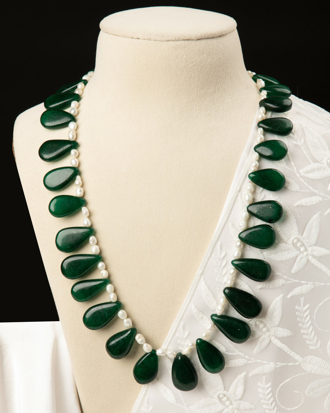 Shweta Hari – Green Onyx Pearl Mala | SHOBITAM
