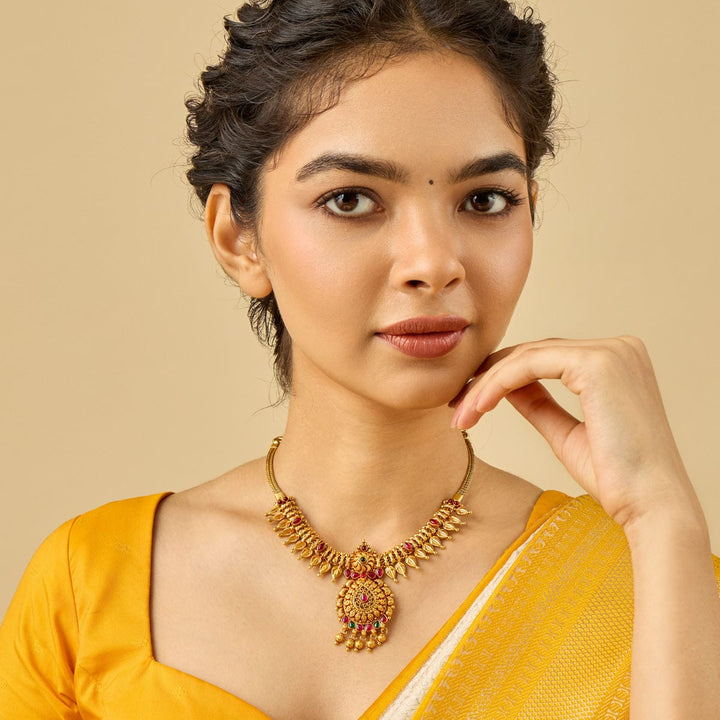 Pure 92.5 Silver, Gold Plated Necklace with Tear Drop Pendant and Leaf Units