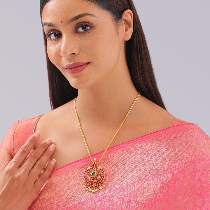 Pure 92.5 silver Oval Pattern Temple Pendant with Dangling Pearls