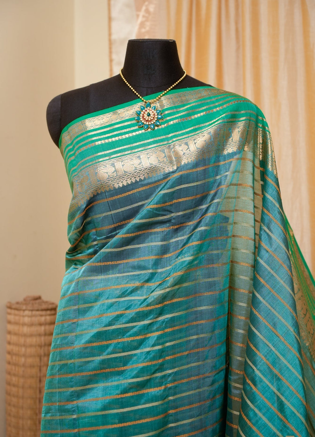 Turqoise Veldhari Kanchi Silk Cotton Handloom Saree Naina | SHOBITAM
