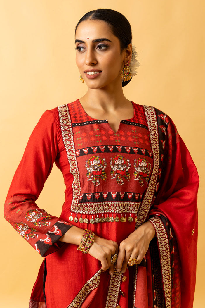 NATYA GANAPATI KURTA PANT SET | SHOBITAM