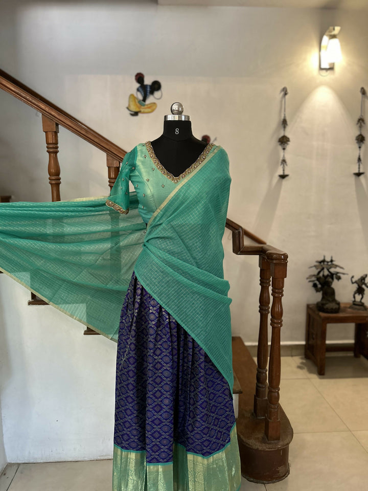 Navy blue jacquard semi Kanchi Lehenga | SHOBITAM