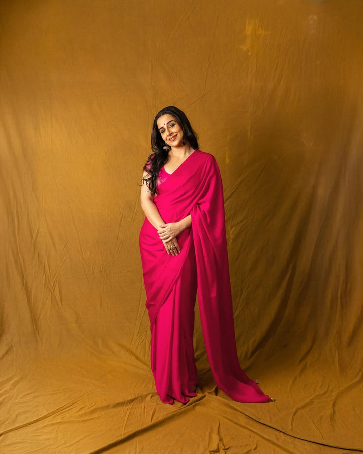 Exquisite Celebrity Special Pink Shimmer Georgette Saree