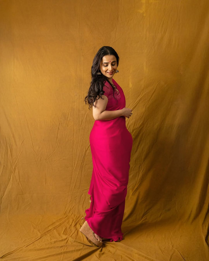 Exquisite Celebrity Special Pink Shimmer Georgette Saree