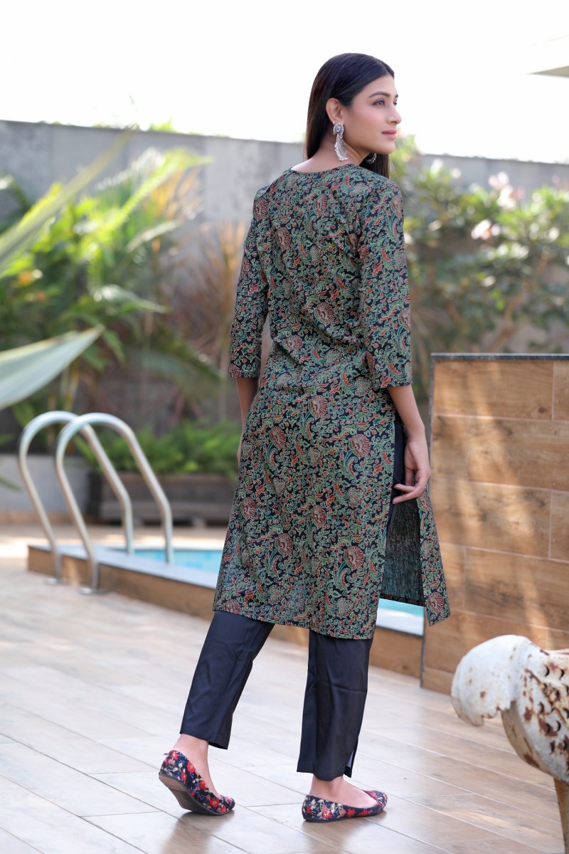 Printed Black Cotton Fabric Kurti | SHOBITAM