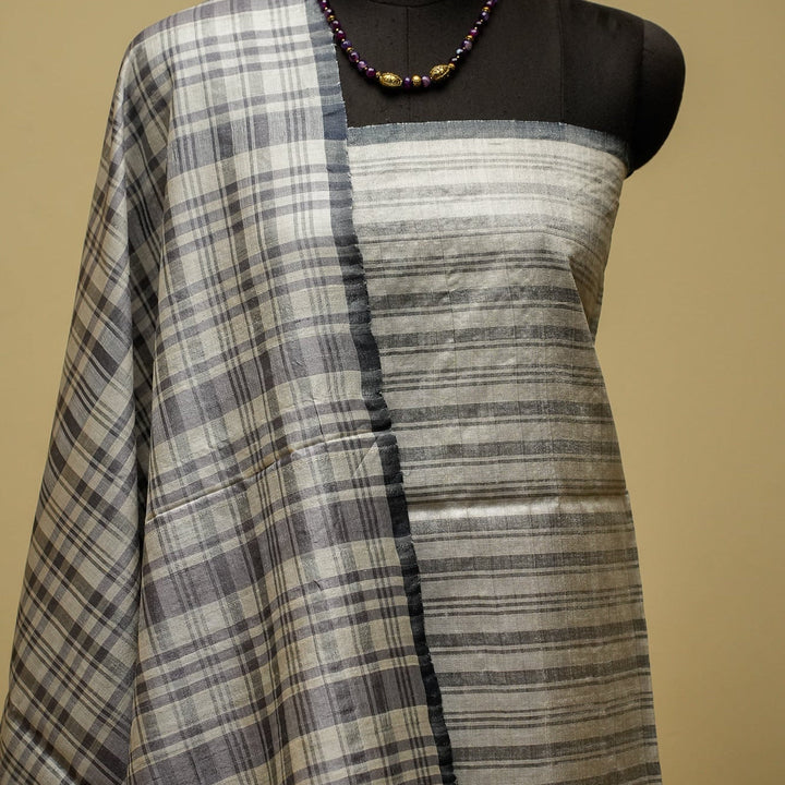 White With Black Tussar Handloom Silk Saree | SILK MARK CERTIFIED | SHOBITAM