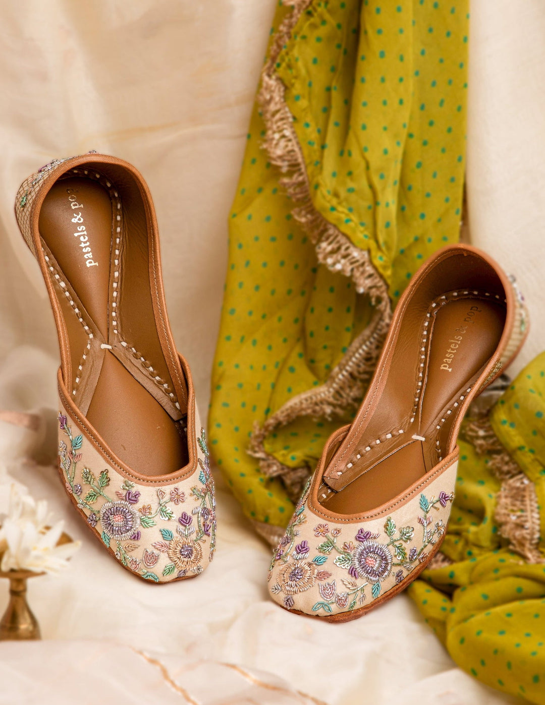 RANGREZ Multicolor Zardosi Jutties